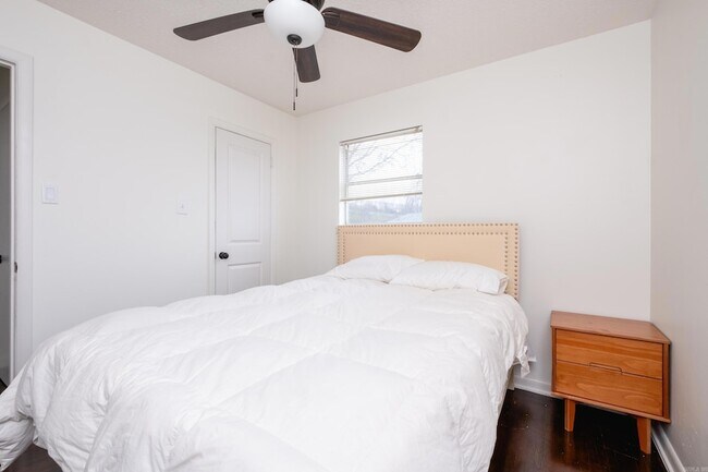 Building Photo - 73 White Oak Ln