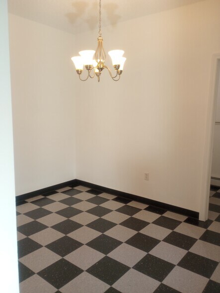 Building Photo - 138 Laurel Hill Ave