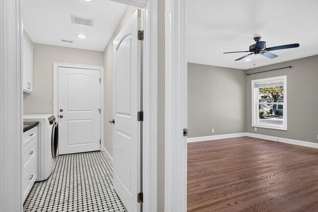 Building Photo - 2907 Eccleston Ave