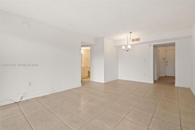 Building Photo - 4215 N University Dr