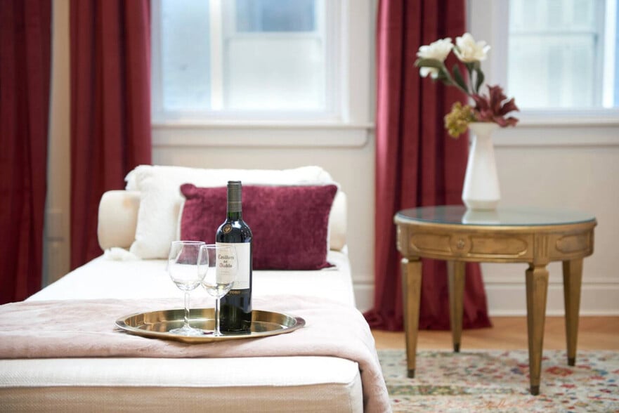 Building Photo - 306 Grear Alley