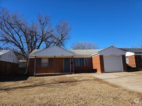 Building Photo - Cute 2 bed 1 bath in Midwest City Close to...