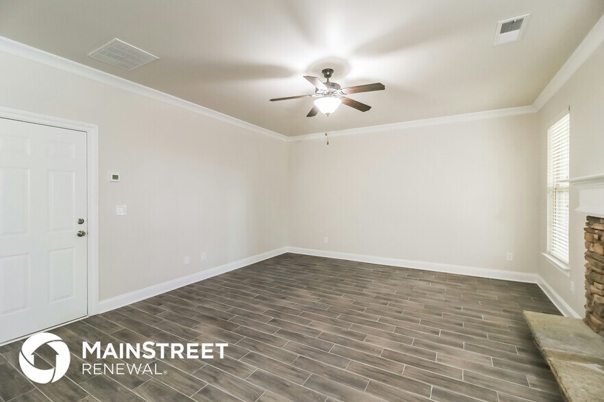 Building Photo - 886 Rainsong Way