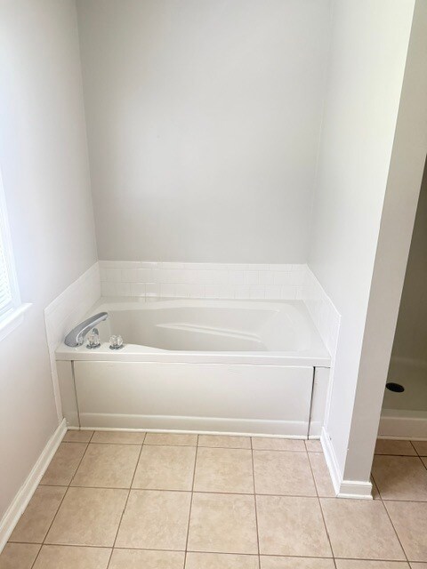 Building Photo - 9134 Fox Hill Race Ct