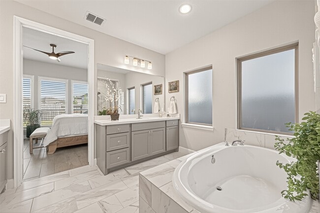 Building Photo - 8922 Flounder Rdg Dr
