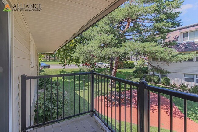 Building Photo - 1510 College Ave