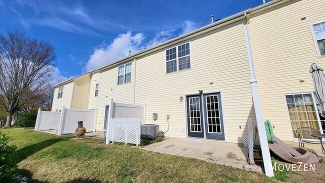 Building Photo - 2608 Vega Ct