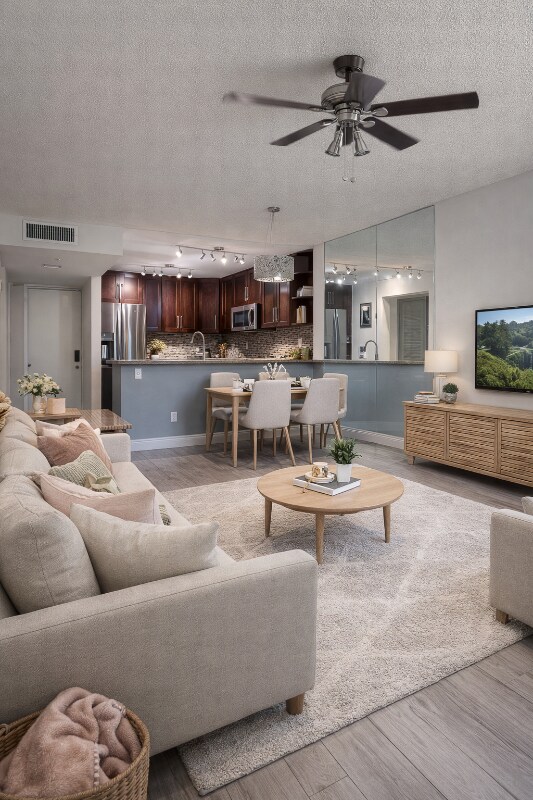 Building Photo - 2311 S Cypress Bend Dr