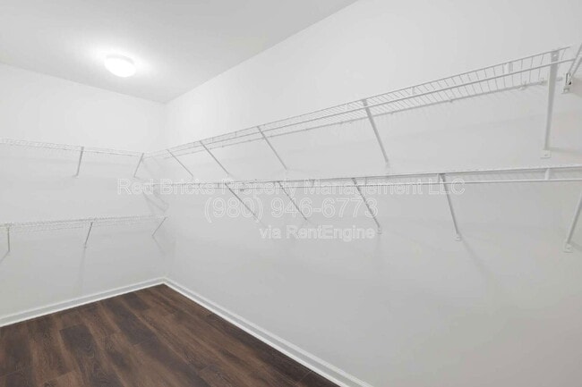 Building Photo - 10988 Flyreel Pl