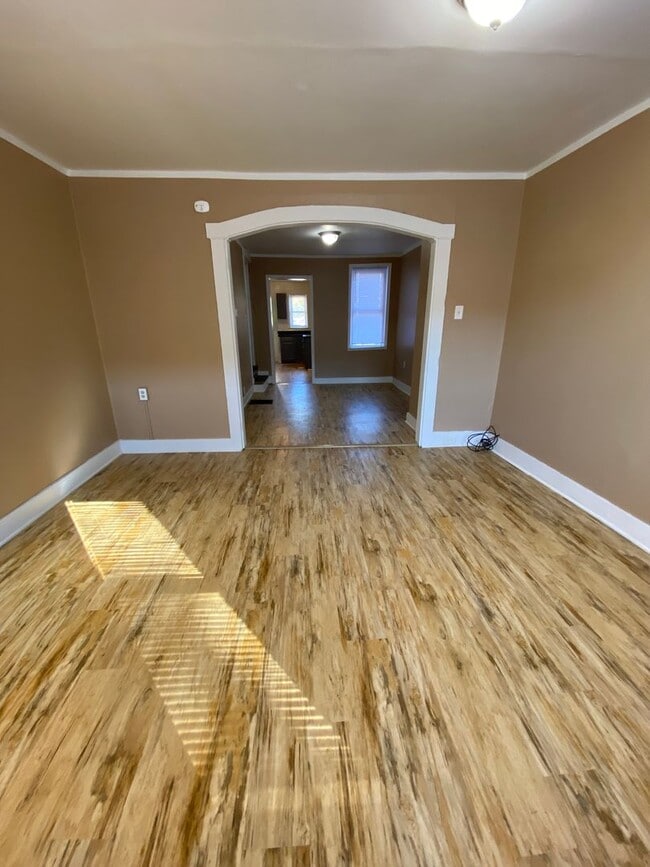 Building Photo - Spacious 3 BR /1 Ba Home in Lancaster City