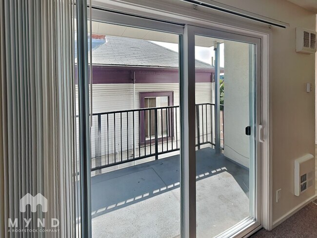 Building Photo - 240 Athol Ave