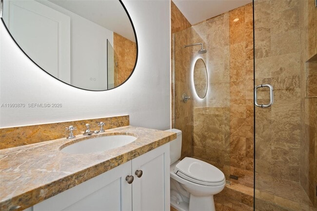 Building Photo - 530 Valencia Ave