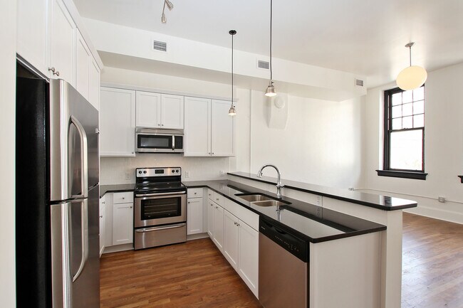 Building Photo - 145 Auburn Ave NE