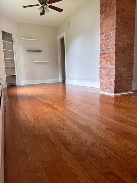 Building Photo - 184 Forest Ave