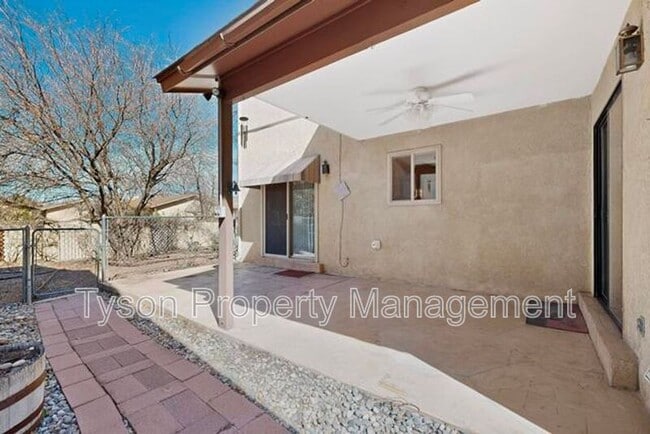 Building Photo - 10713 Towne Park Dr NE