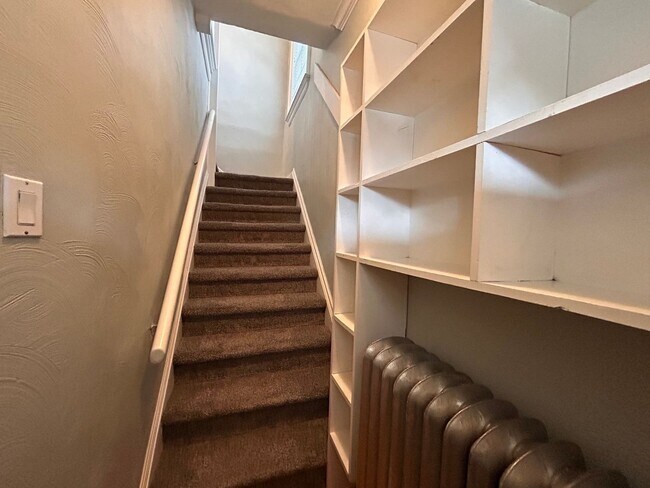 Building Photo - $0 DEPOSIT OPTION. CHARMING VICTORIAN TOWNHOUSE IN UPTOWN/CITY PARK WEST