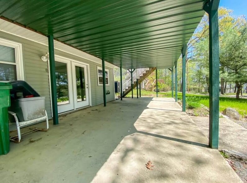 Building Photo - 136 Mt Hunger Shore Rd