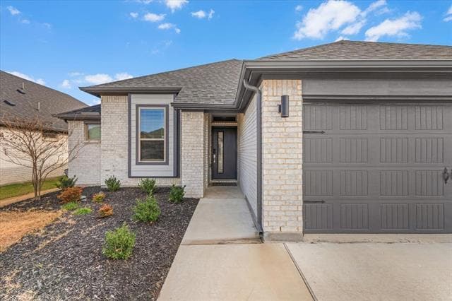 Building Photo - 640 Southern HIlls Dr