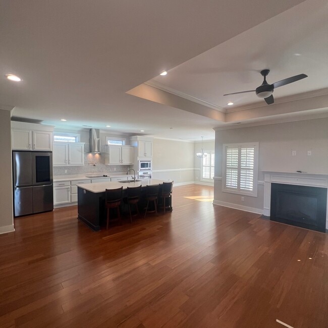 Building Photo - 1622 Prop Dr