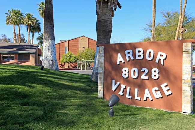 Building Photo - Arbor Village