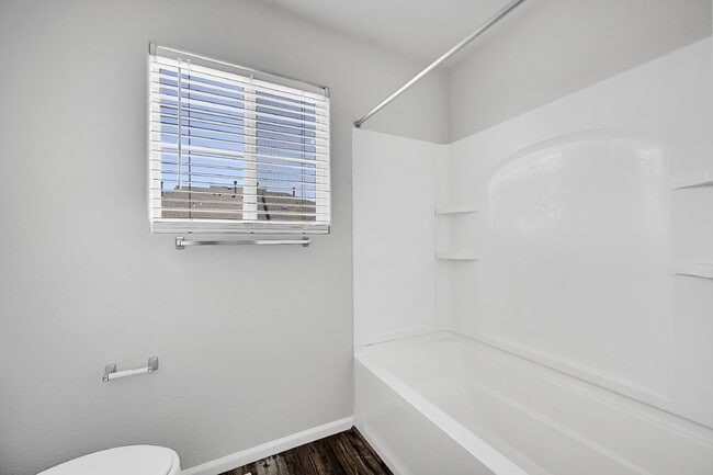 Building Photo - $1,850.00 - 2 Bedrooms, 2.5 Bathrooms Town...