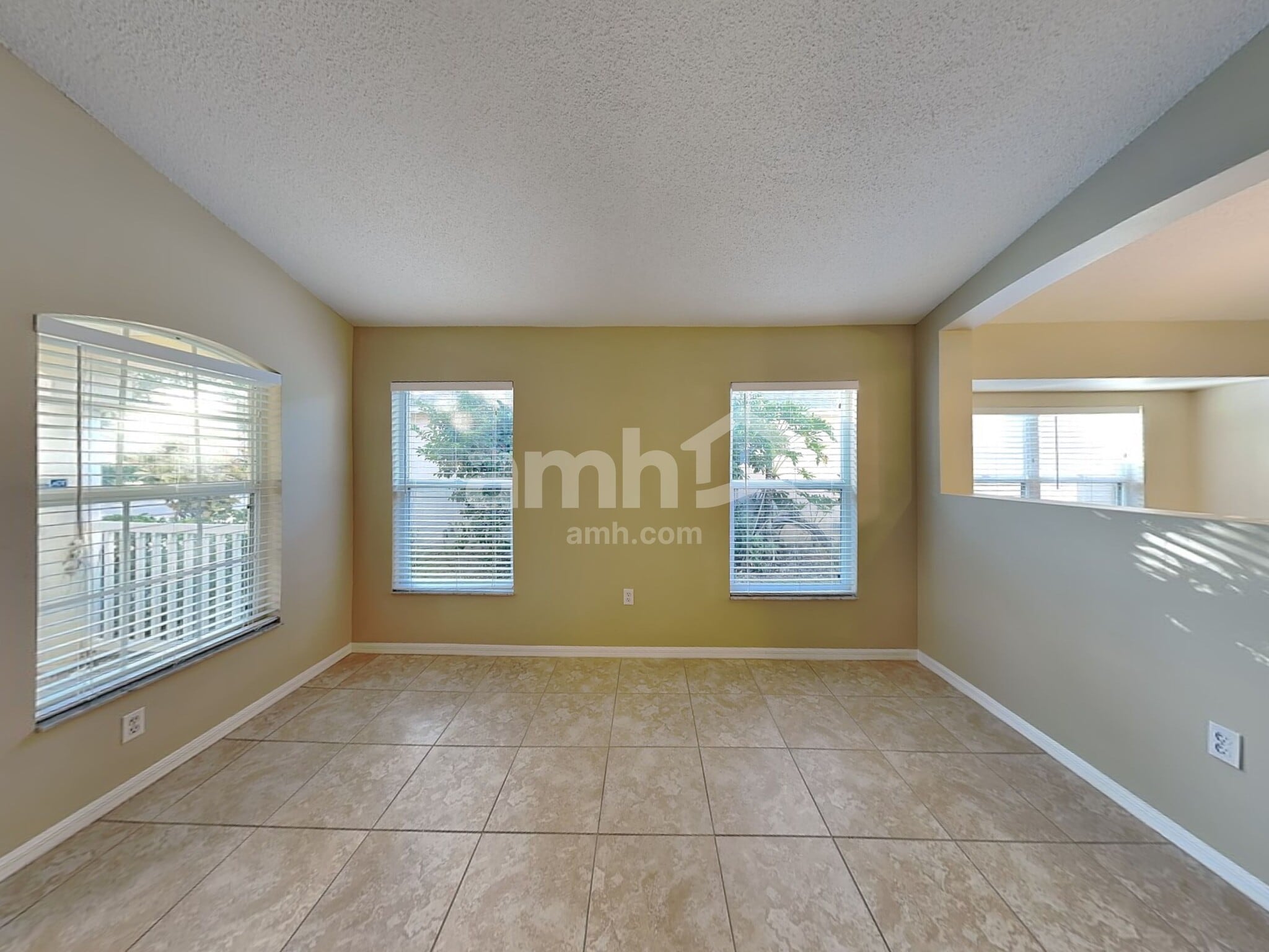 Building Photo - 12061 Winding Woods Way