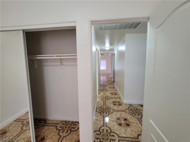 Building Photo - 4406 Cinema Ave