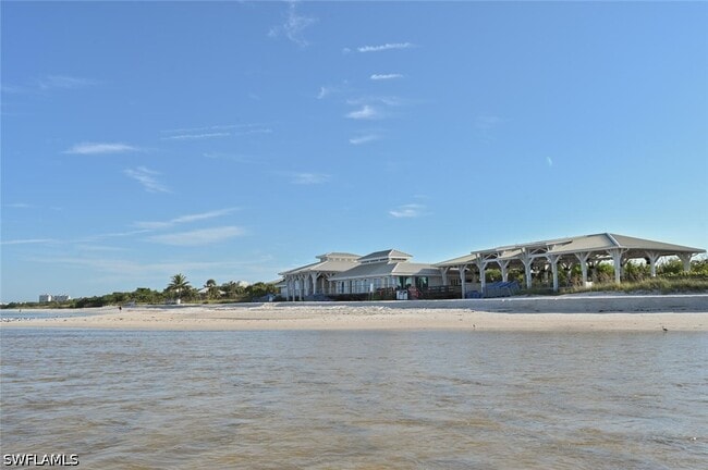 Building Photo - 7225 Pelican Bay Blvd