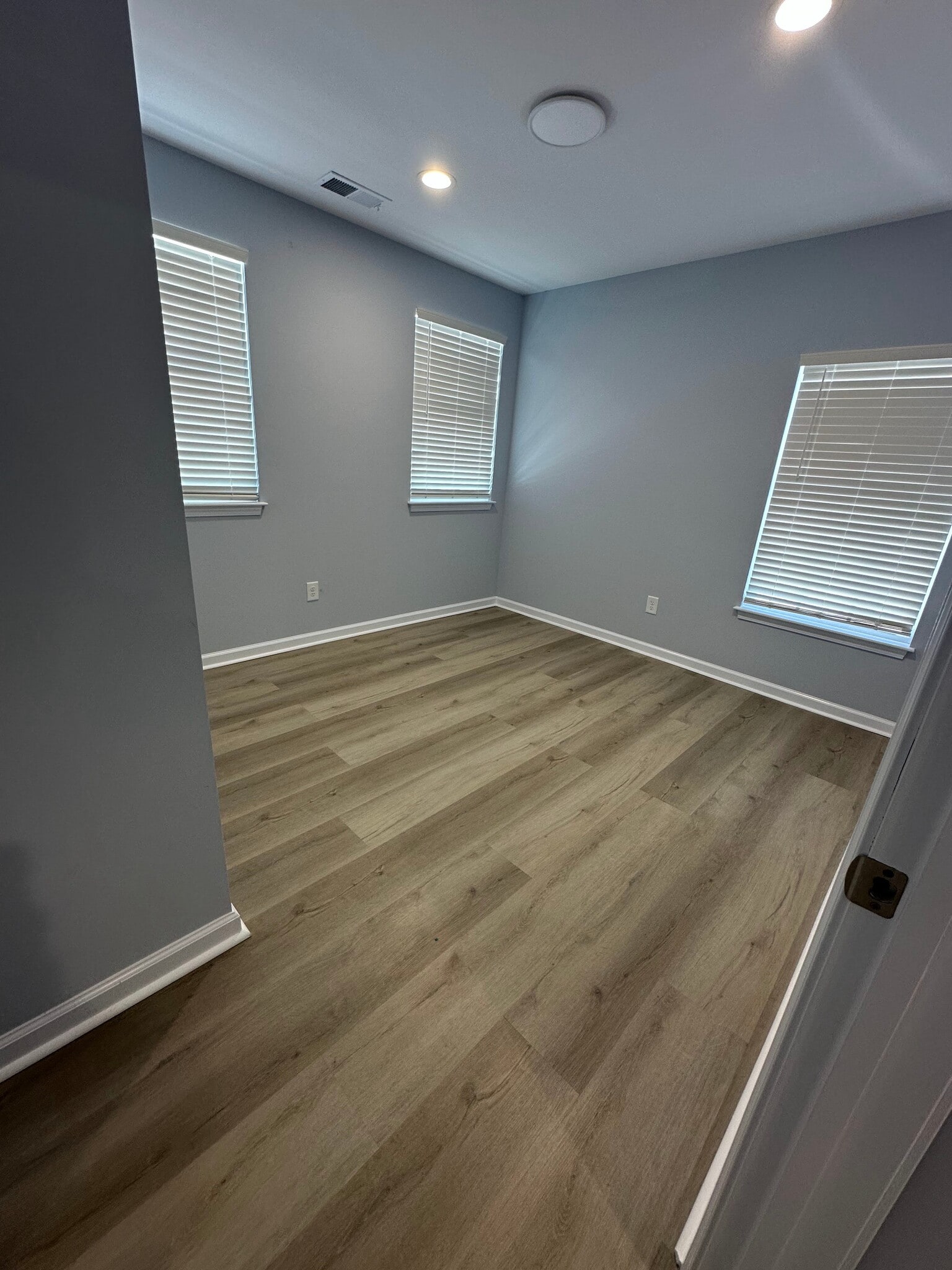 Building Photo - 517 Cardamon Ct