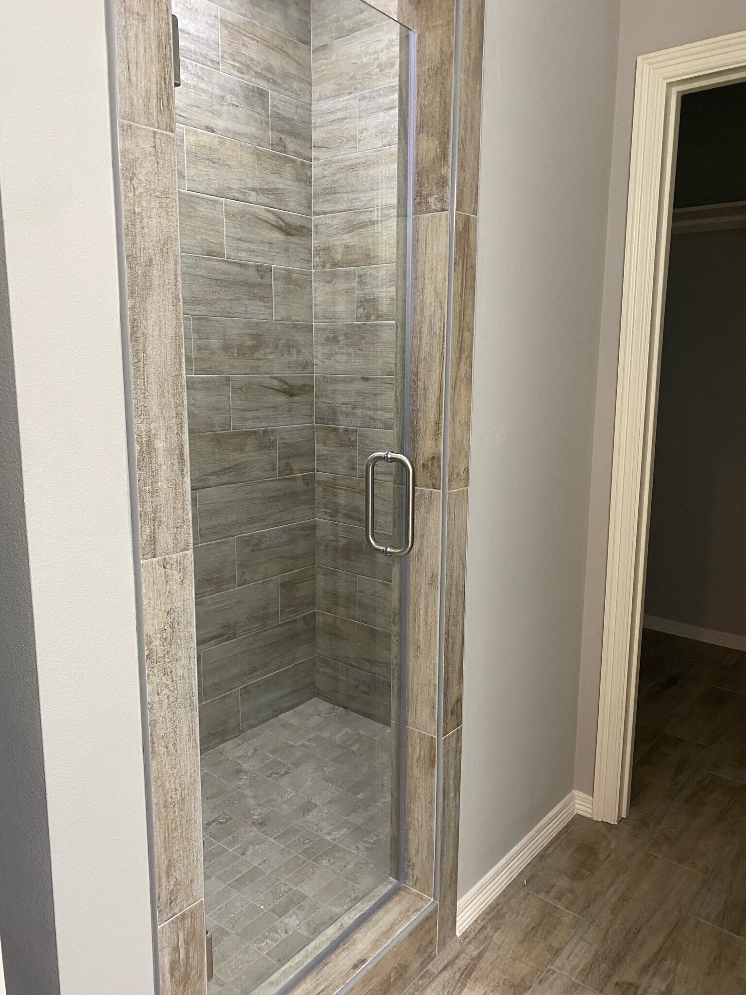 Building Photo - 1406 W Heritage Dr