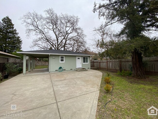 Building Photo - 1 Bedroom House on Sonoma's Westside