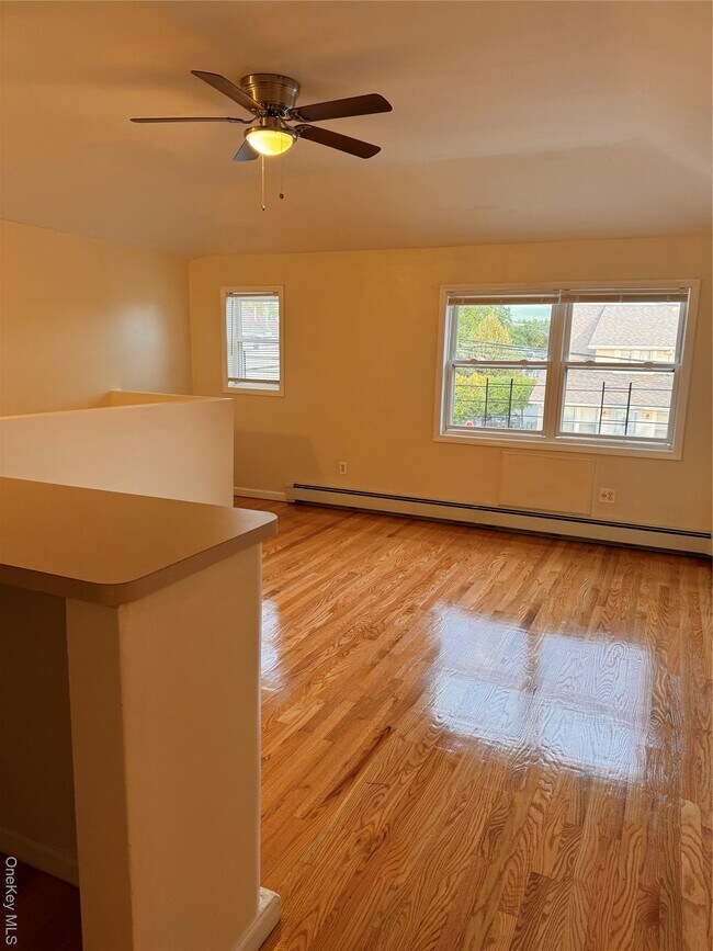 Building Photo - 138-06 219th St