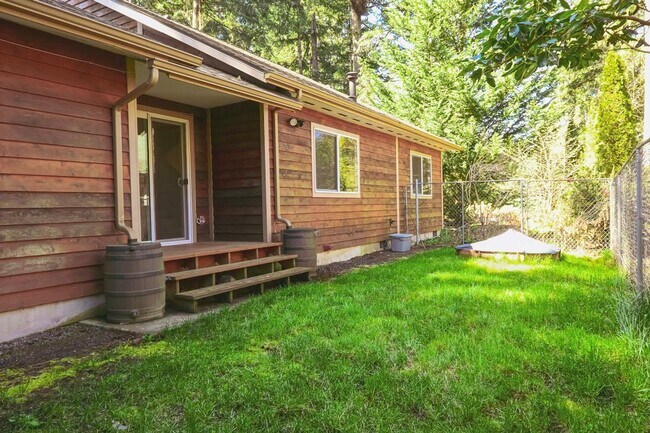 Building Photo - Cozy Northwest Living in Lake Minterwood – Spacious Home with Garage