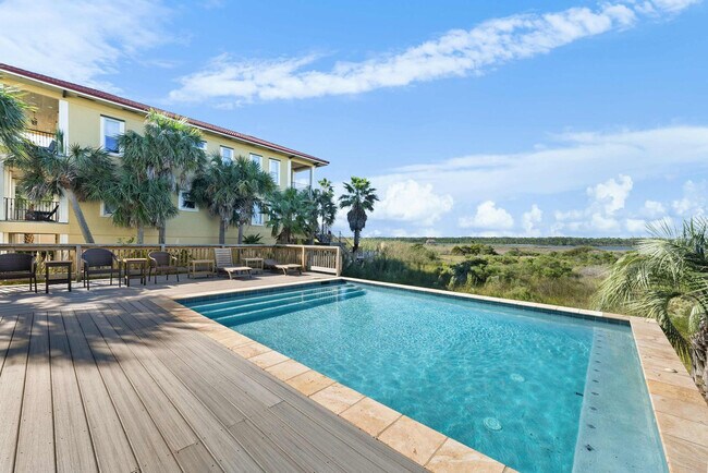 Building Photo - 3204 Sand Dollar Ln