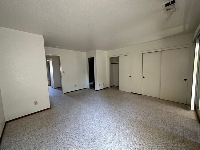 Building Photo - 3050 Andre Ln