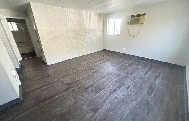 Building Photo - 331 Shiloh St