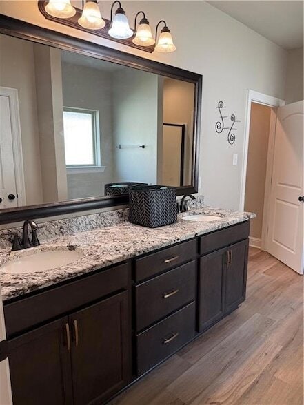 Building Photo - 557 Claiborne Trails Dr