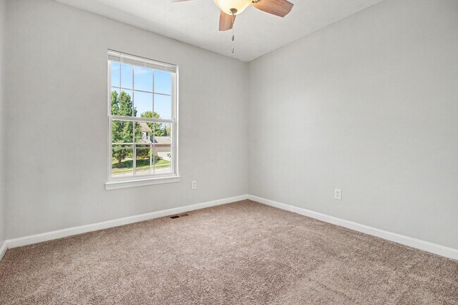 Building Photo - 6224 Baymiller Ln