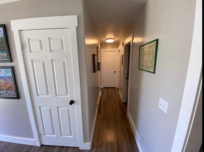Building Photo - 2139 W 12015 S