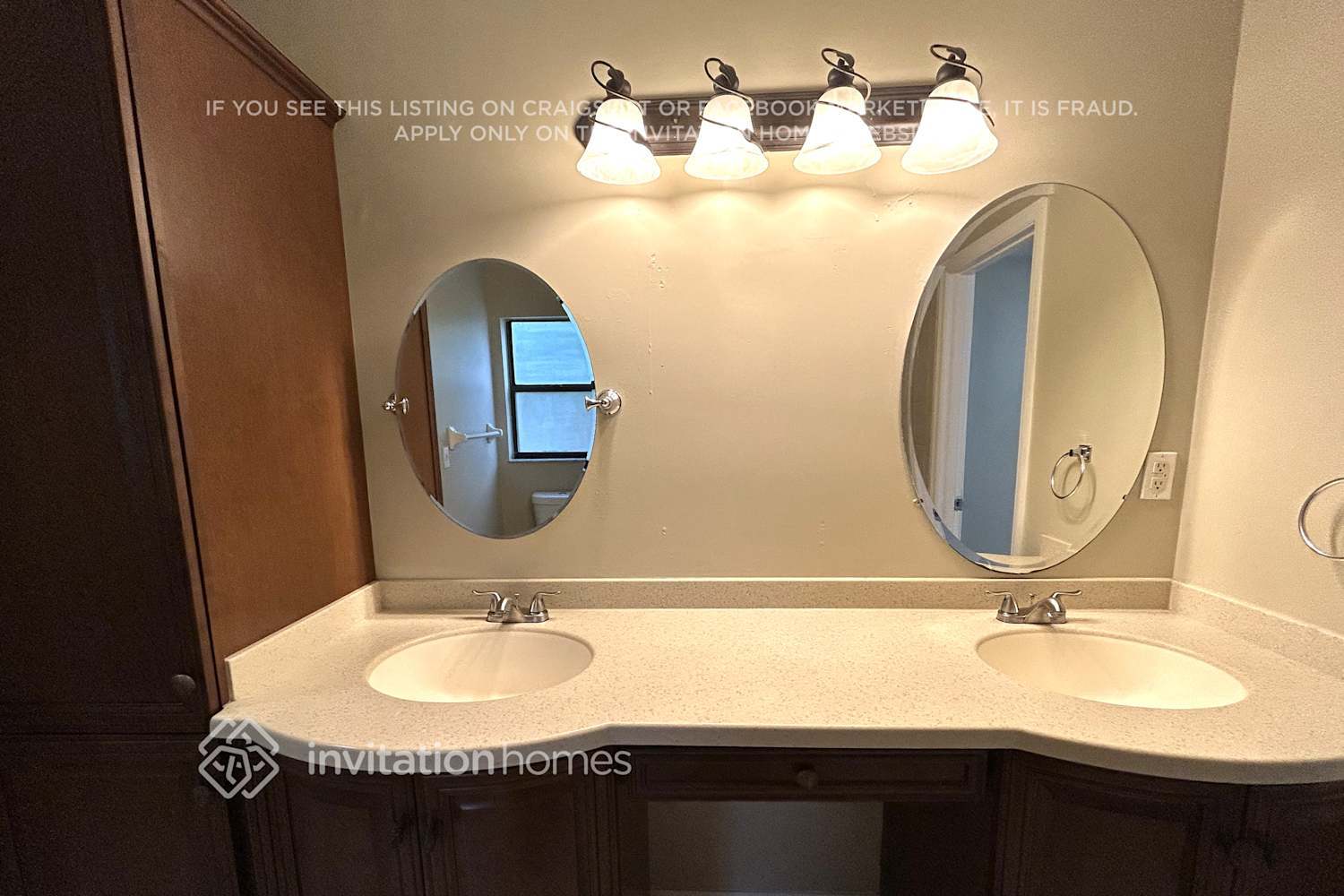 Building Photo - 1410 SW 3rd Ave