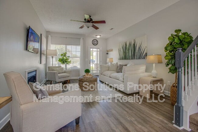 Building Photo - 1903 Baslia Ct