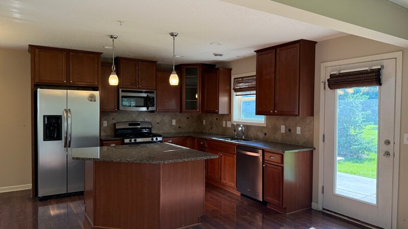 Building Photo - 15726 60th Ave N