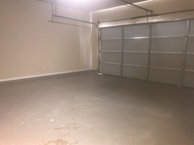 Building Photo - 411 Shiloh Dr