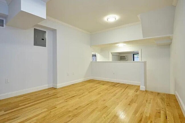 Building Photo - 2 bedroom in New York NY 10010