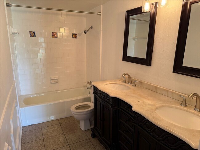 Building Photo - 12633 Memorial Dr