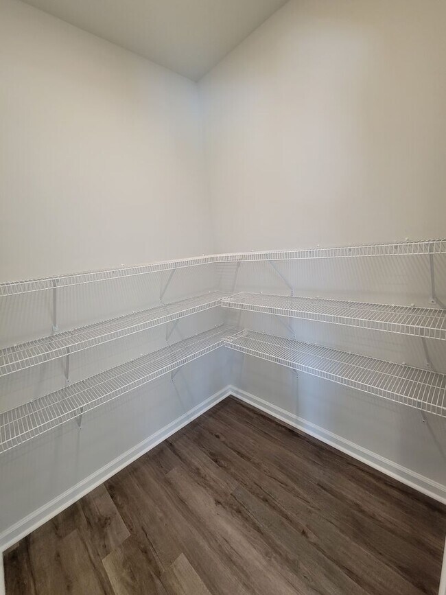 Building Photo - Fenced In, 4Bedroom In Sneads Ferry!