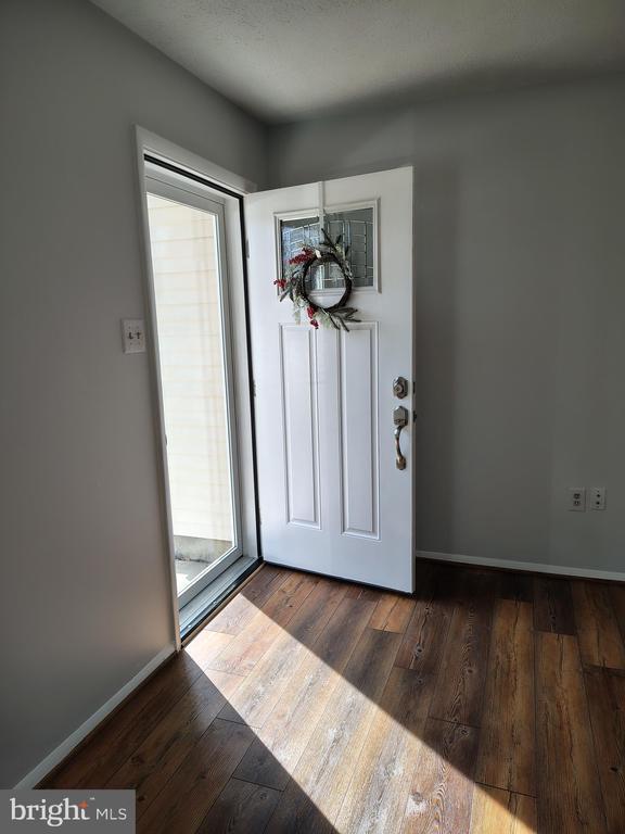 Building Photo - 10704 Wyld Dr