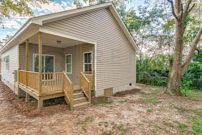 Building Photo - Newly built 3 bedroom, 2 bath Home