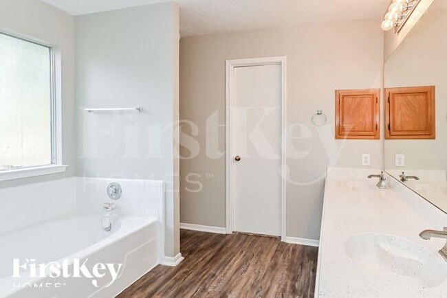 Building Photo - 19022 Forest Trace Dr