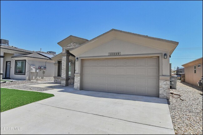 Building Photo - 12060 Mesquite Thorn Dr